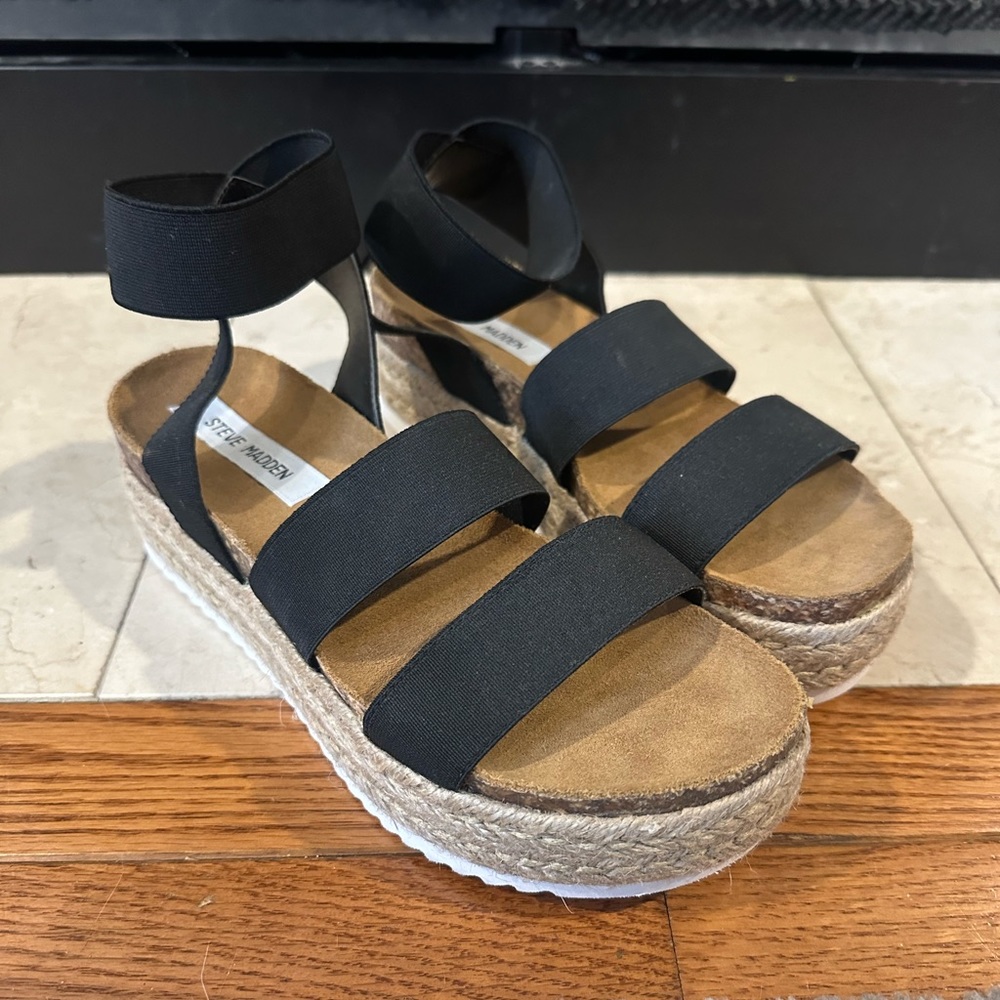 Steve Madden Sandals Size 8